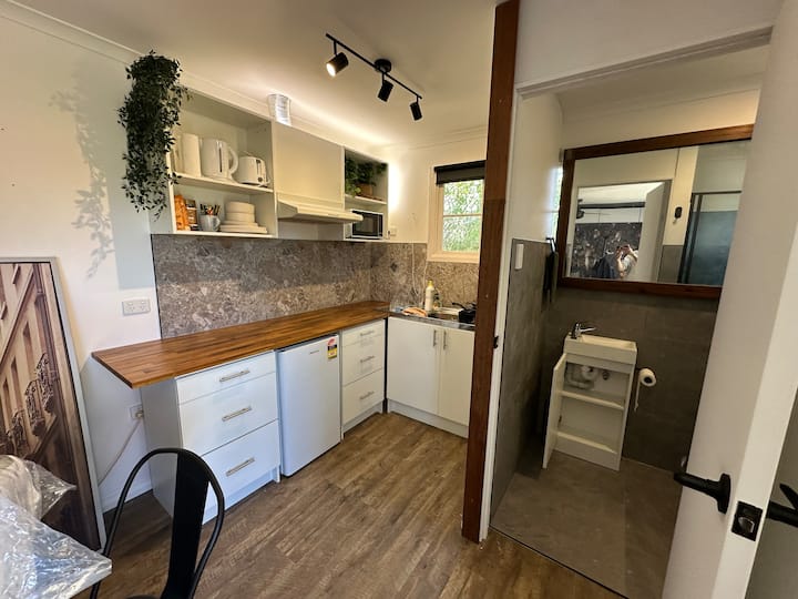 Next To Spirit - Secluded Retreat & Contemporary - Devonport