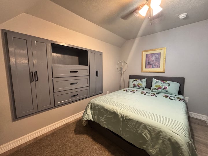 Urban Studio | High-end Finishes | Work & Relax - Fresno, TX