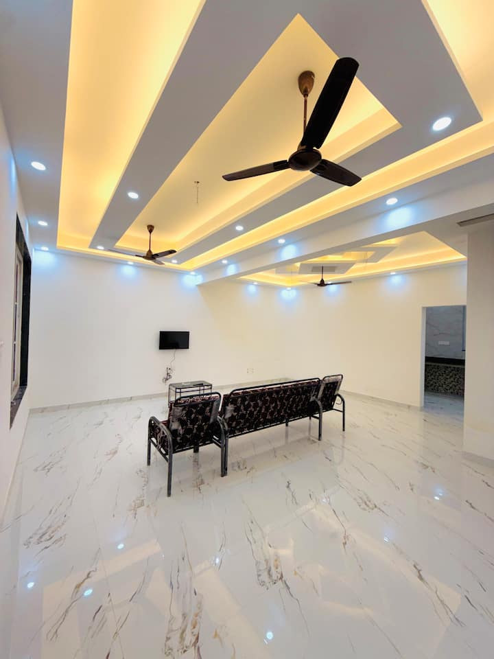 Living room image 2