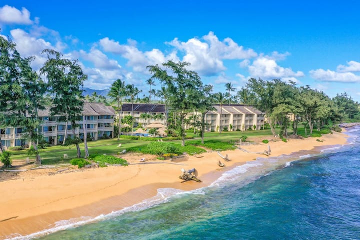 Zen Oceanfront Studio | Beachside Pool | Hot Tub - Kauai, HI