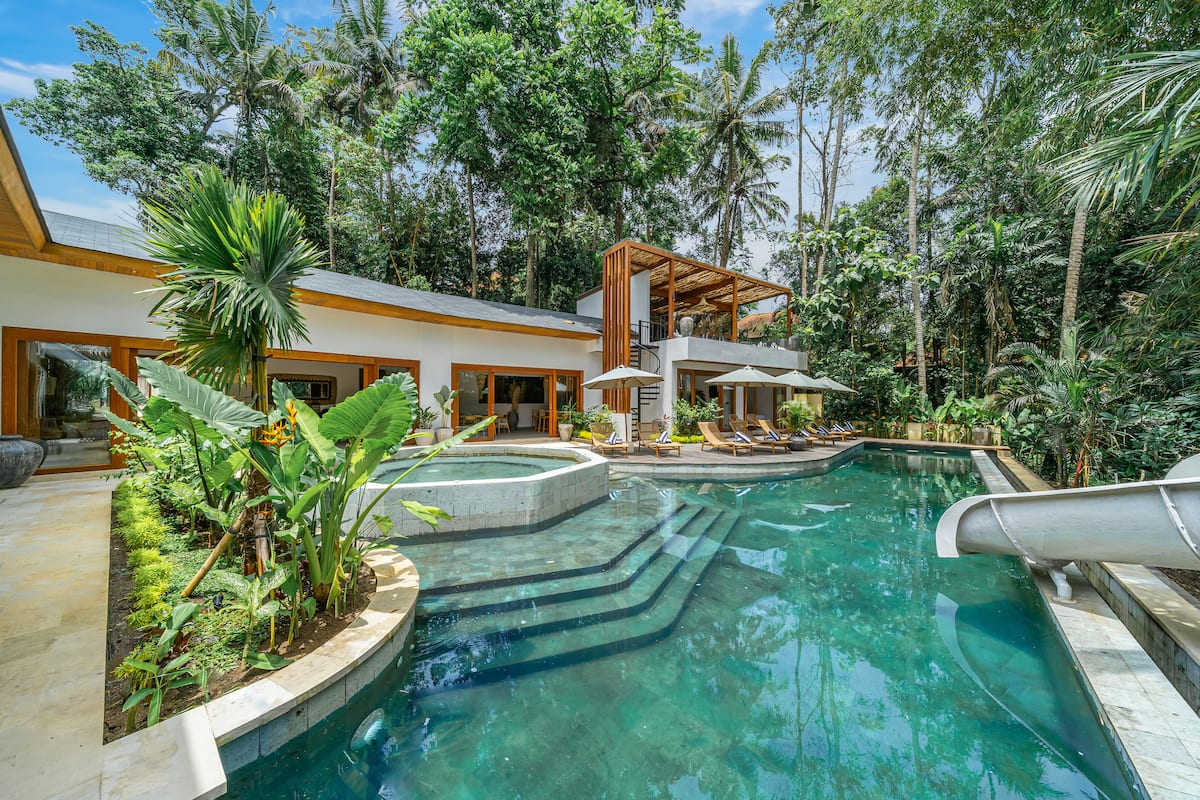 Jungle Oasis — photo 1