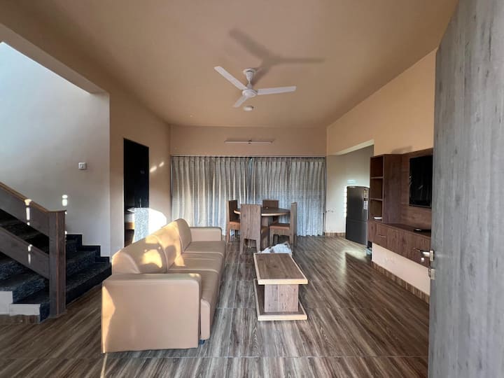• Comfortstay City Villa - Bhuj