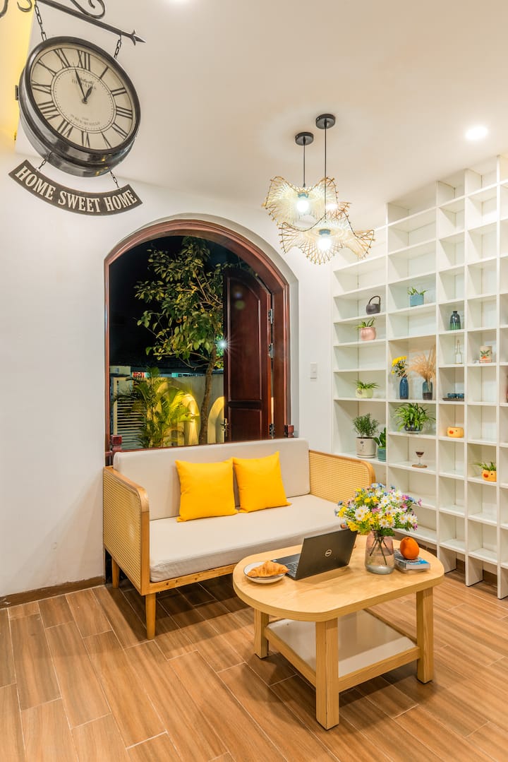 Private Villa 5br Ricefield & Pool | Sunrise Bliss - 會安市