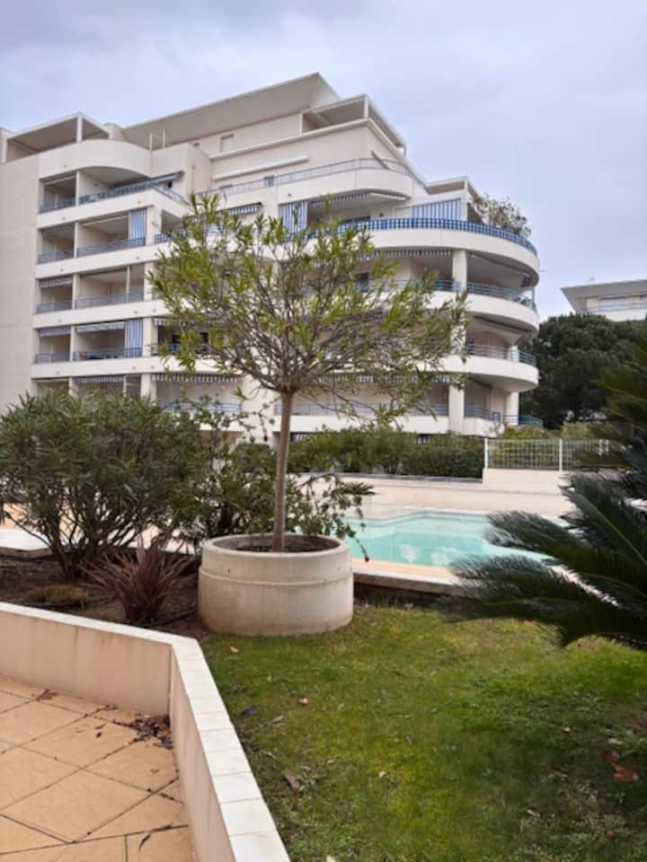 Fréjus Plage à 300m De La Mer Appart De 50 M2 - Saint-Aygulf