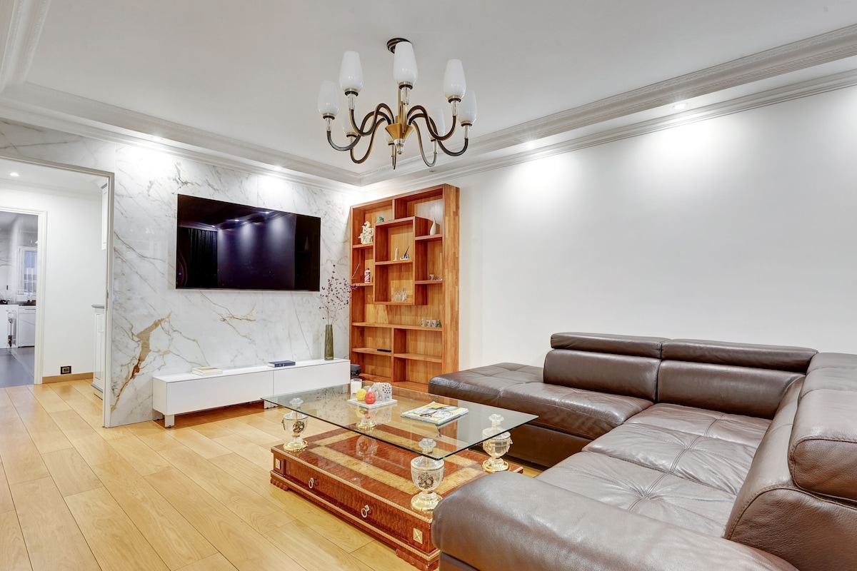 Suite Christine — Salon