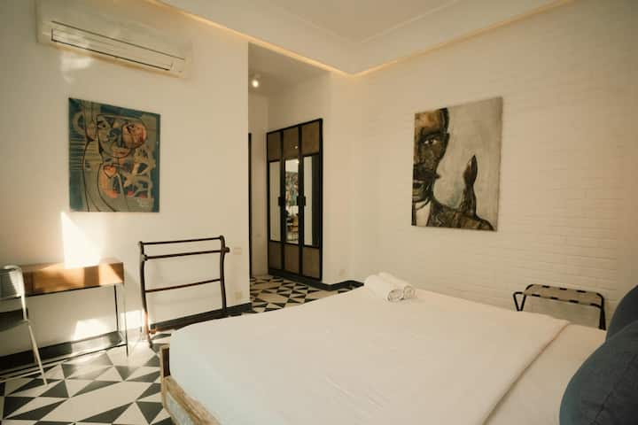 Bedroom 3 image 3