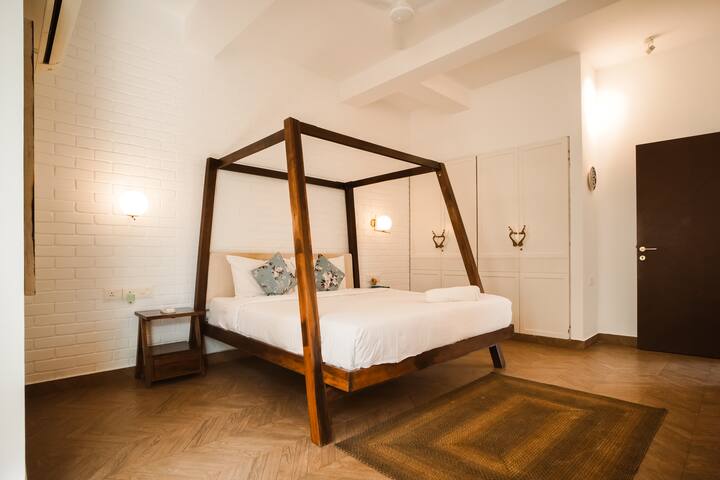 Bedroom 1 image 1