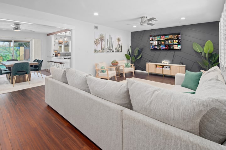 Entry Open Floor Plan