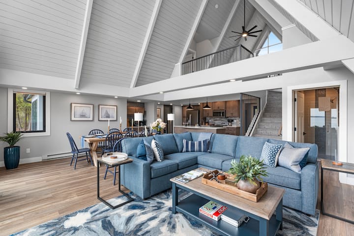 Moonlight Bay Retreat