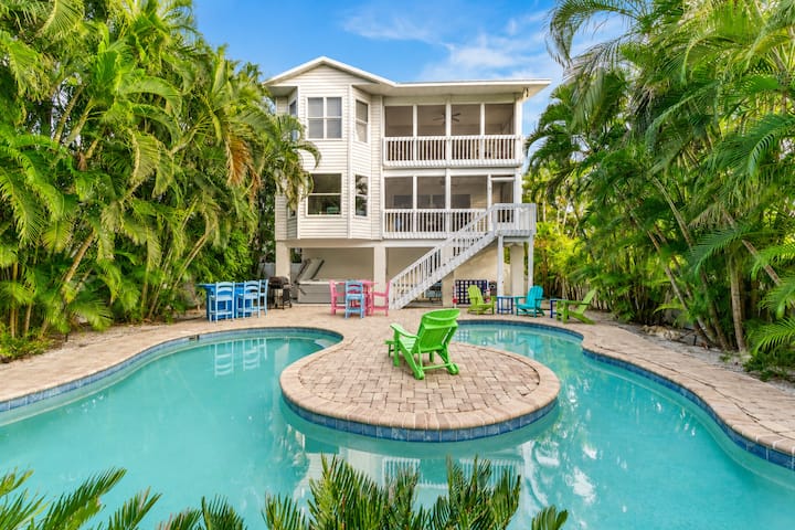 Tropical Anna Maria Retreat  Pool  Walk To Pine - Holmes Beach, FL