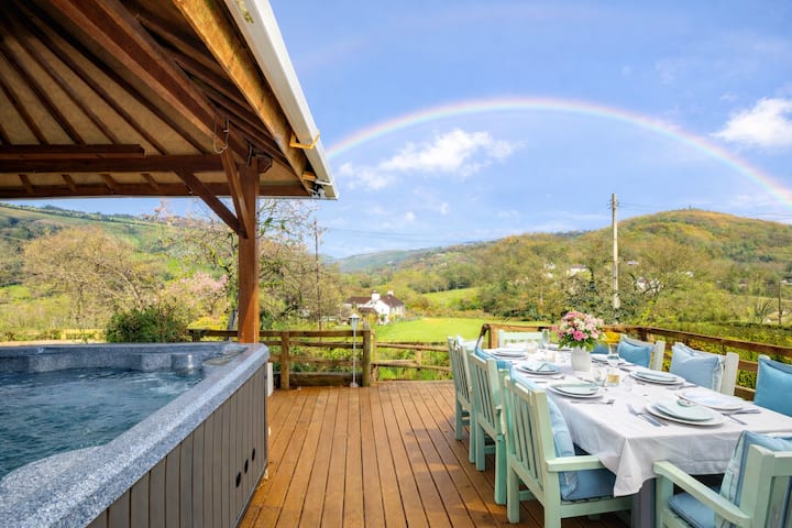Historic 6br Home | The Old Bakehouse W/ Hot Tub - Gales