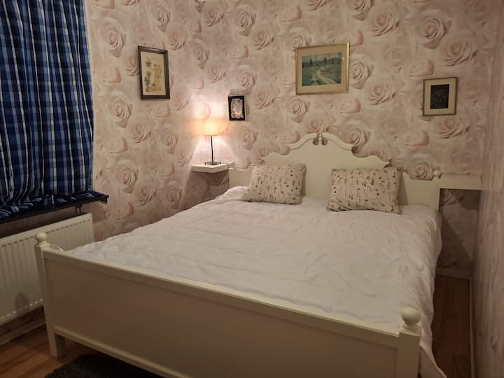 საძინებელი 1