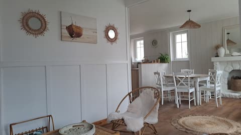 Top Airbnb: Villa Marguerite located by the sea à Crozon