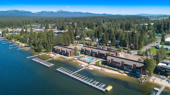 Downtown Mccall Lakefront Condo W/ Community Pool - Ross Lake, McCall