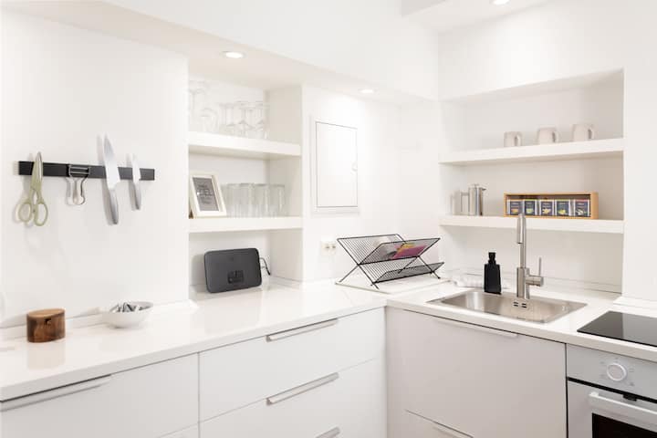 Cozy, Bright Apartment With Open Kitchen - 베를린