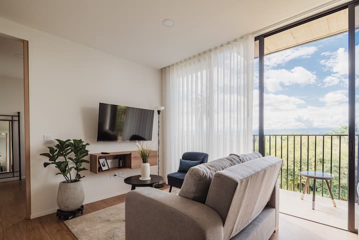 Quiet Cerritos Retreat | Jacuzzi & 180° Sunsets - Pereira, Colombia