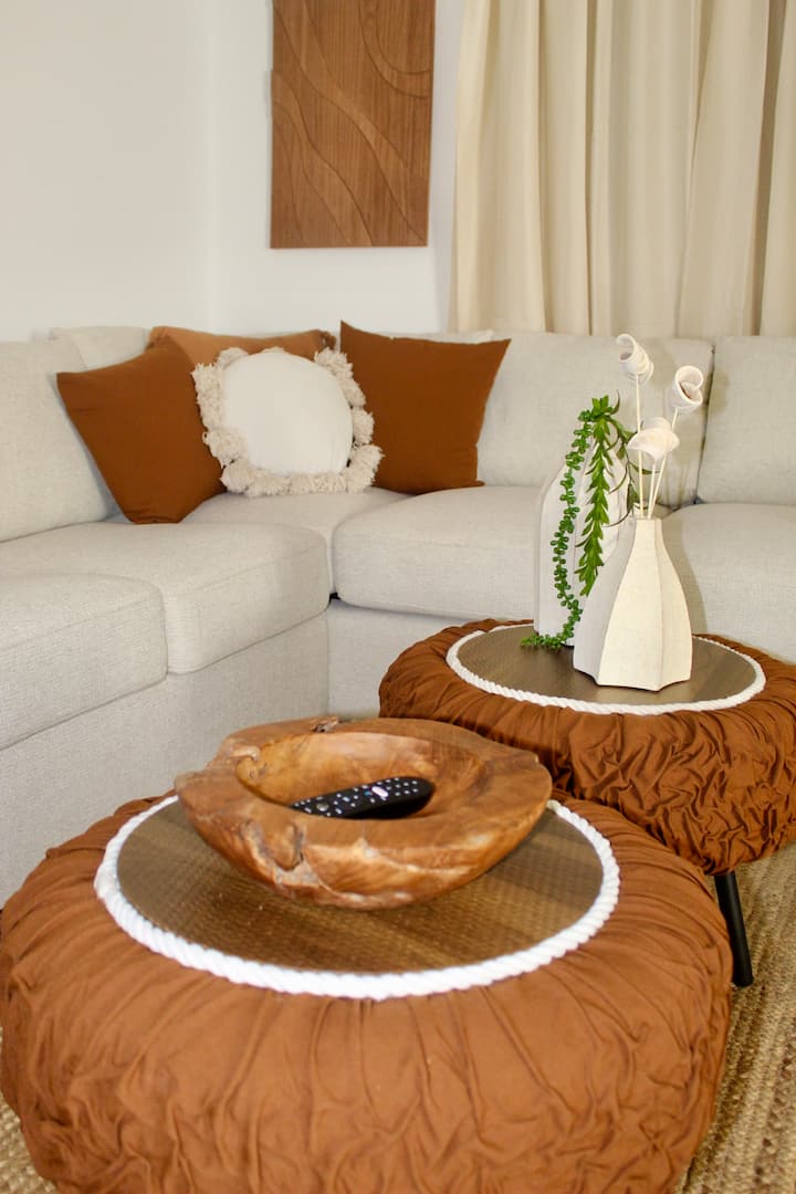 Sleek 3br Escape · King, Bunks & Queen · Beach - San Juan