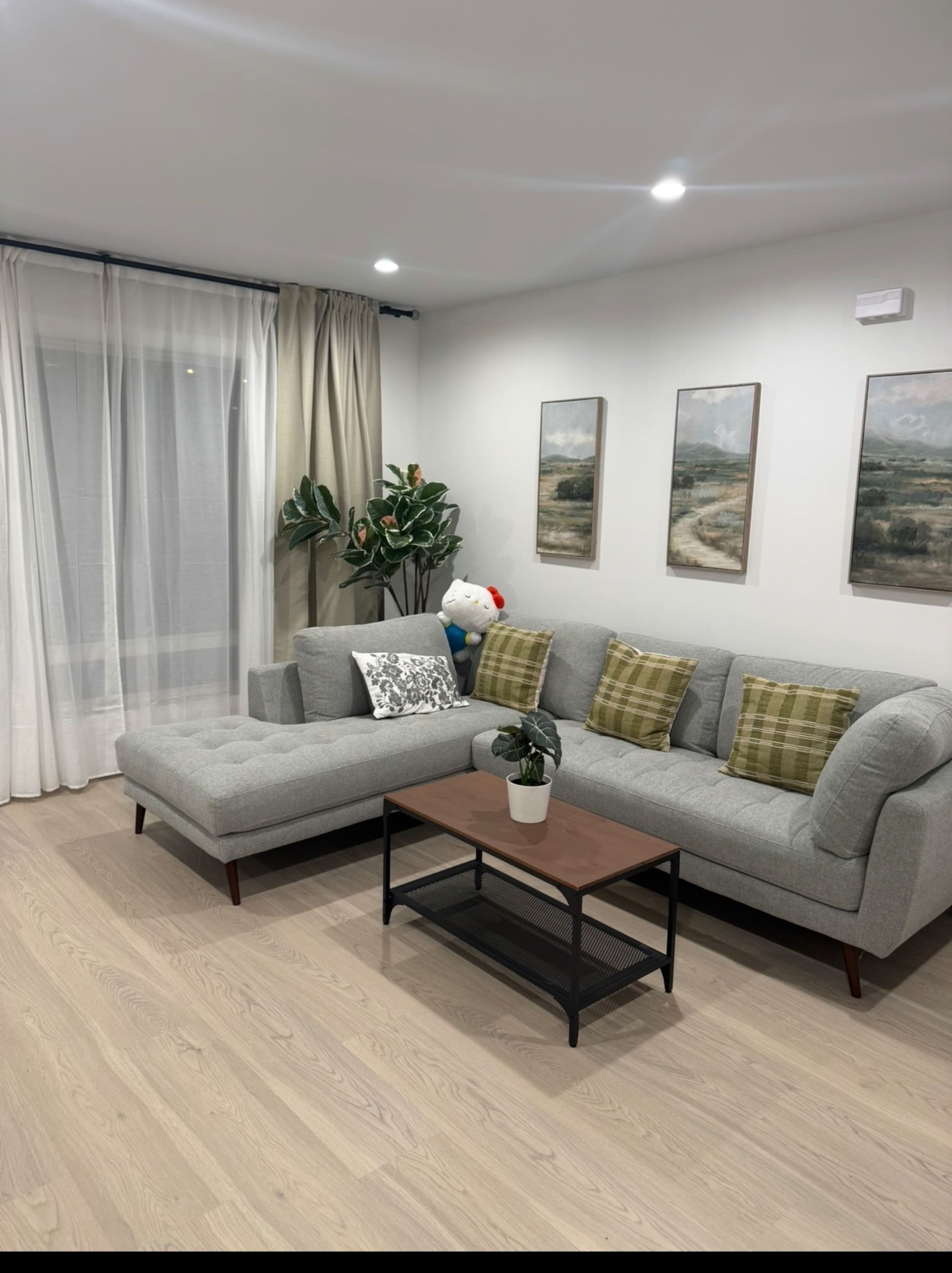 Home in San Francisco · ★4.95 · 3 bedrooms · 4 beds · 3 baths - Image 4