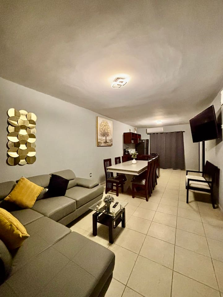 Casa Amplia 5 Recamaras | Descanso Total | - Villahermosa