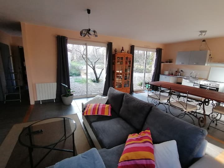 Gîte Dans La Forêt, à 20mn De Bordeaux - La Brède
