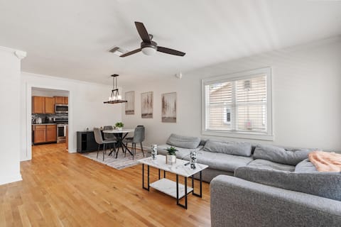 Top performing Airbnb: Haya Hideaway | Central | Cozy & Quiet in South Seminole Heights