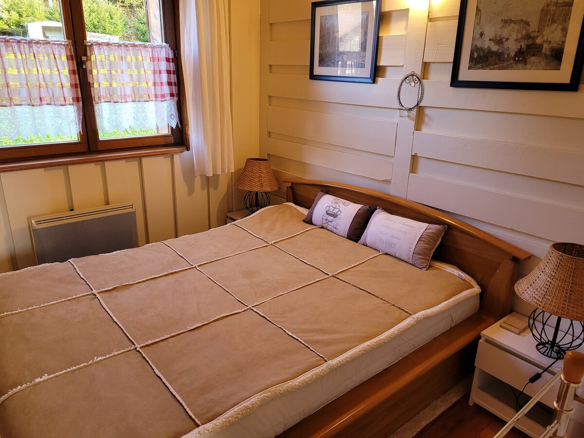 საძინებელი 1