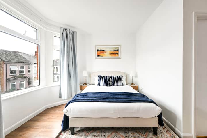 Spacious 4bed With Parking Watford Town Centre - Watford