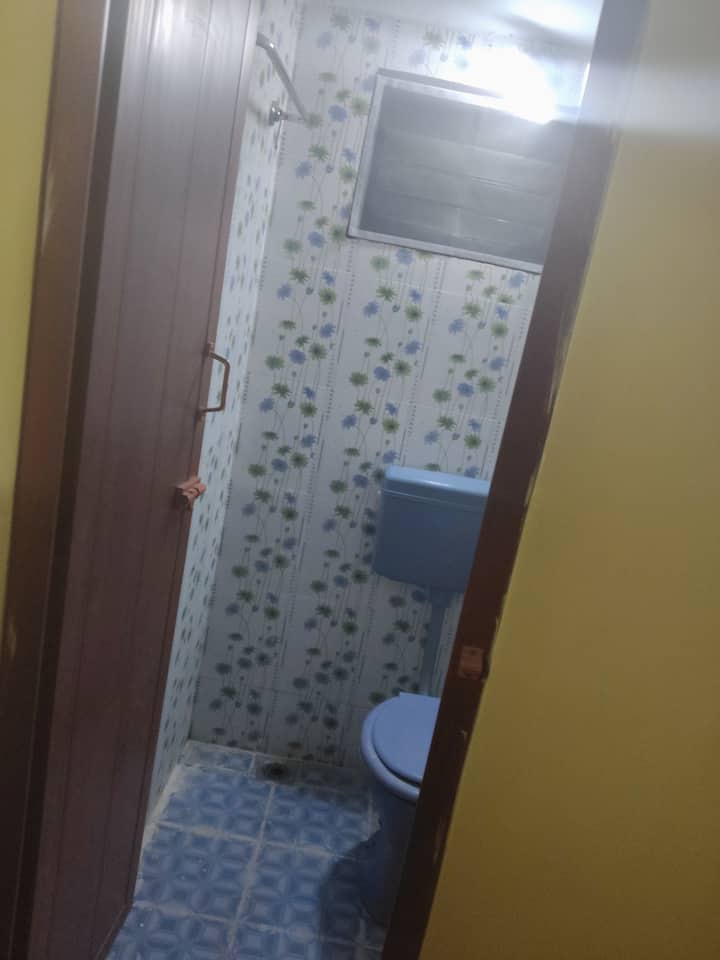Roja Nilayam (Guest House - 1st Floor-miniroom) - Vellore