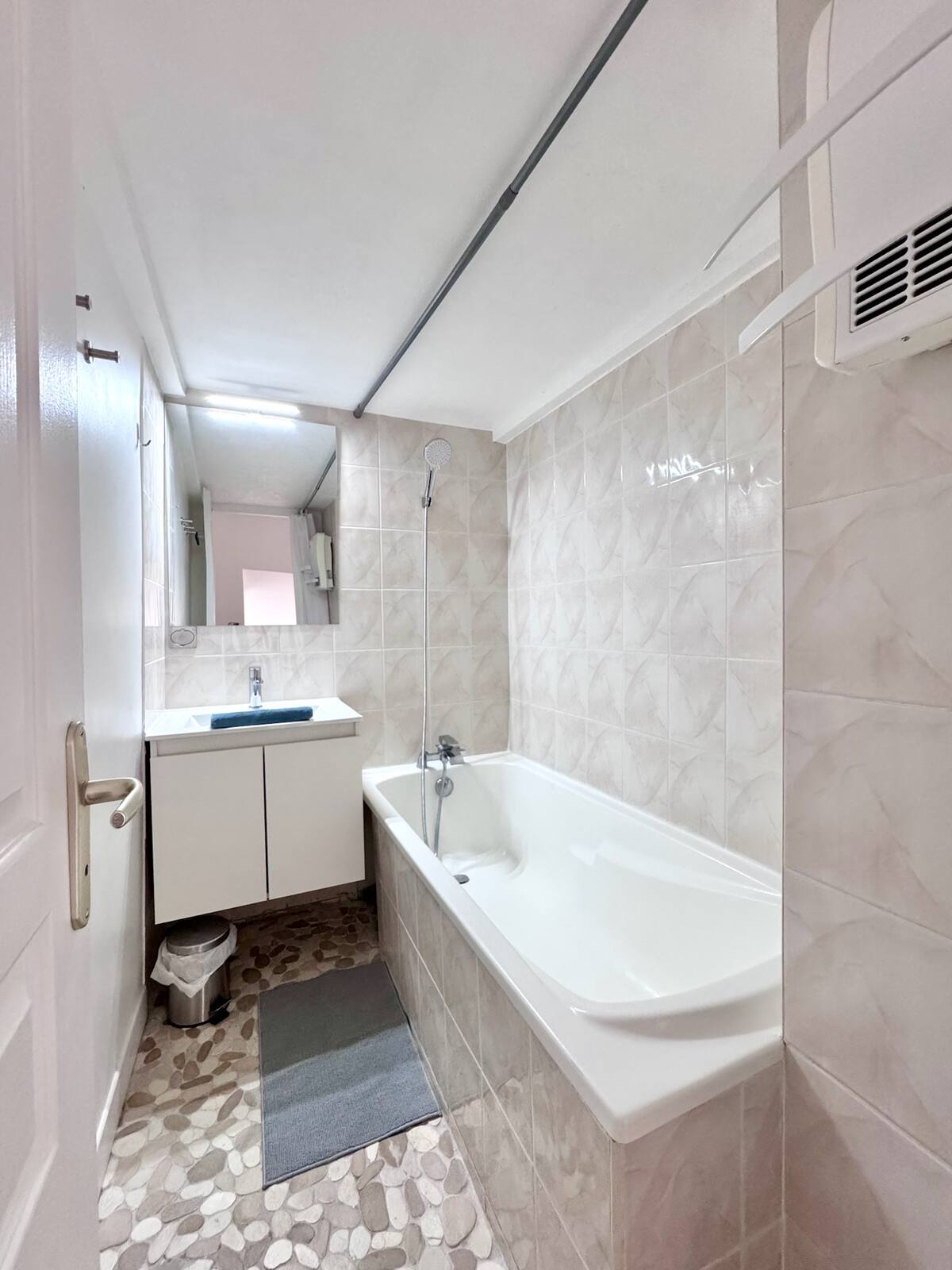 Salle de bain 1