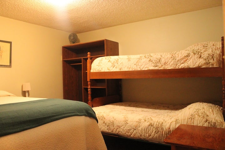 Loon Lake House - Loon Lake, WA