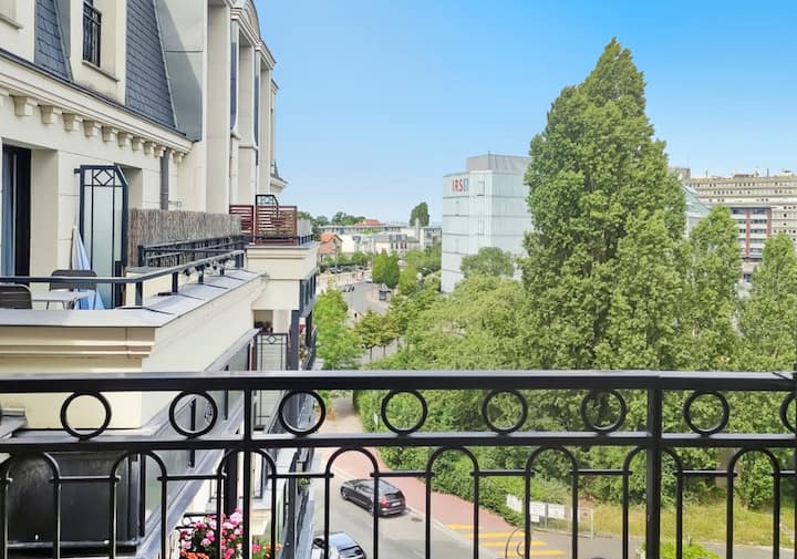 T3 Lumineux, Central Avec Parking Privé - Clamart