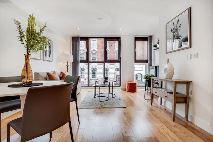 Br2 - Stunning 1 Bed Apartment Heart Of Borough - Whitehall