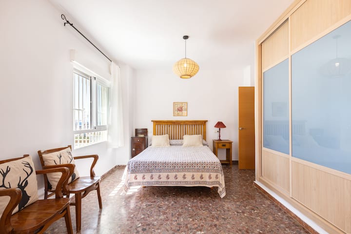 غرفة النوم 1