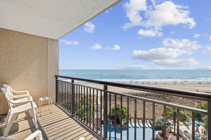 Direct Oceanfront Balcony | Beach Cove | Sleeps 4 - North Myrtle Beach, SC