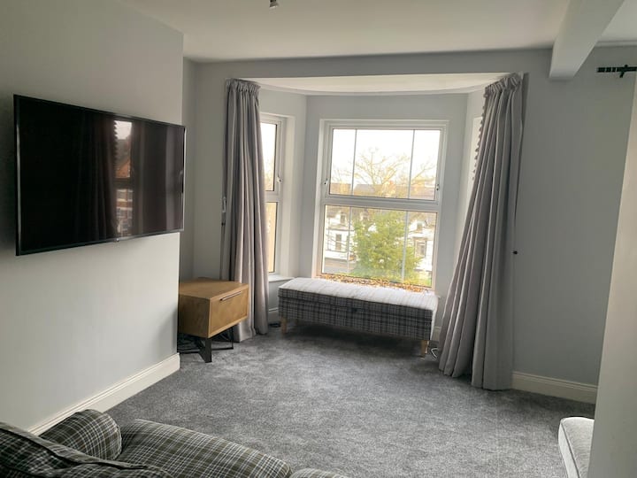 Stunning Townhouse With Panoramic Views - Carrickfergus