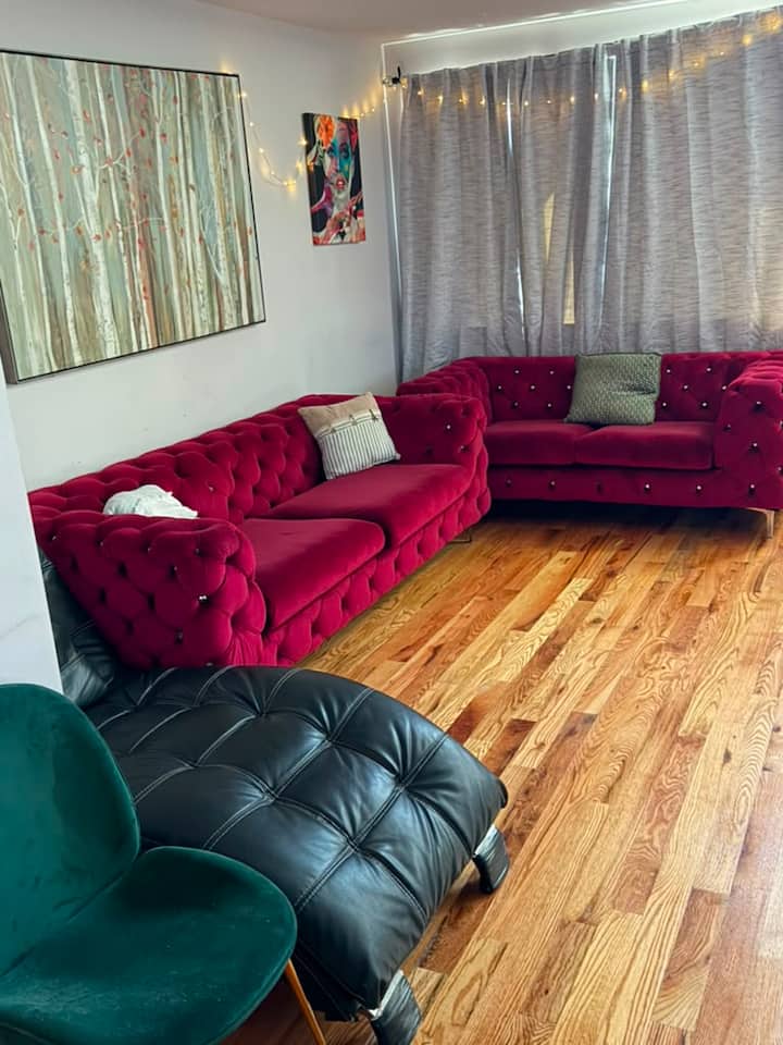 Spacious Newark 3br | Pool Table & Backyard - ニューアーク, NJ