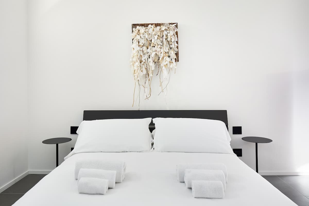 Home Gallery — 16