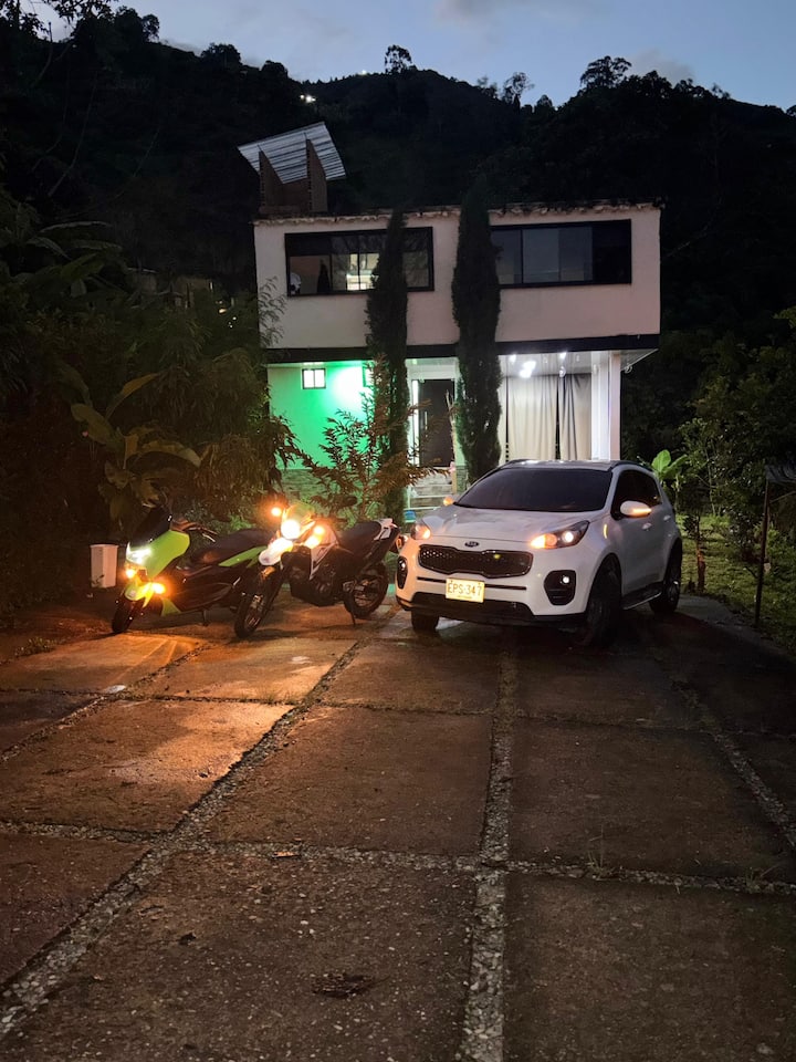Whole House 20 Min From Downtown Medellin. - Bello
