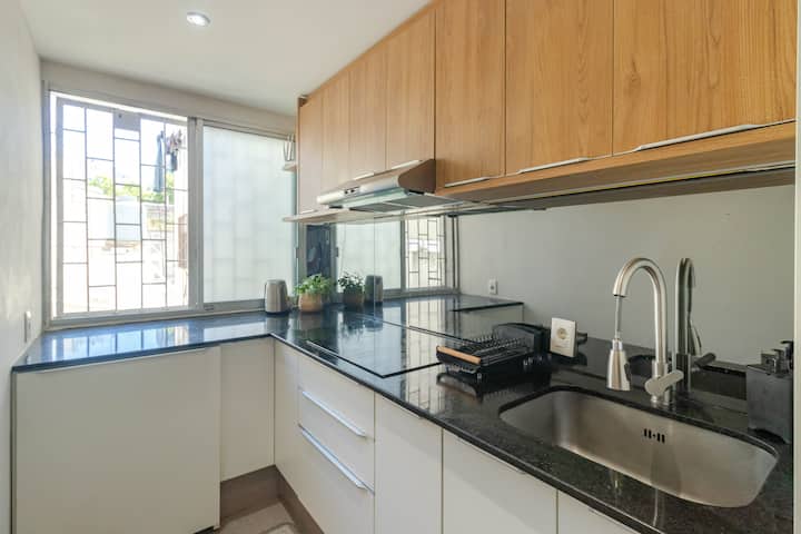 Cómodo Apartamento A Pasos De 18 De Julio - Montevideo