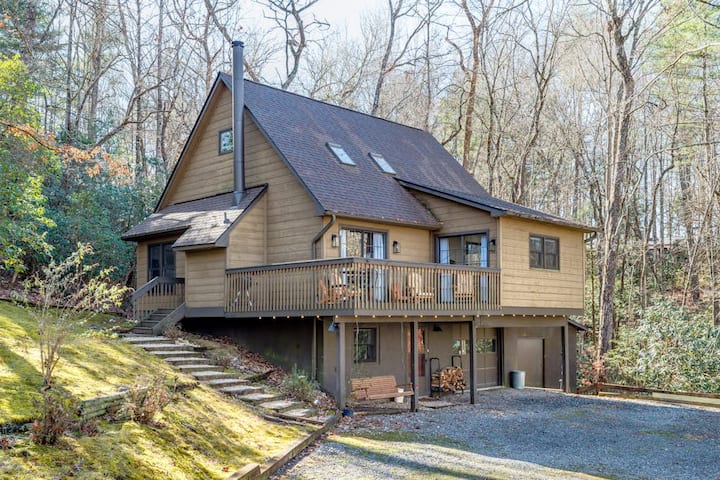 Pisgah Forest Home, Woodsy Lot, Hot Tub, Fire - Brevard, NC