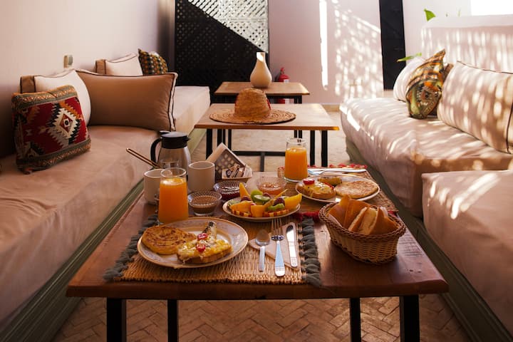 Deluxe Riad Room In Medina With Pool & Breakfast - Marrakech