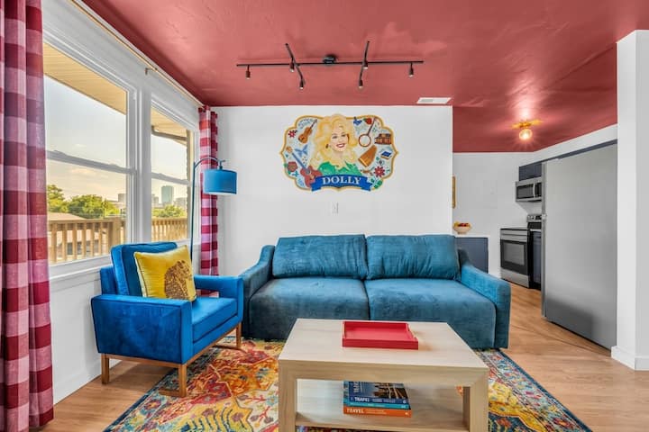 Dolly Parton 2br Retreat Near Broadway - Nashville, TN