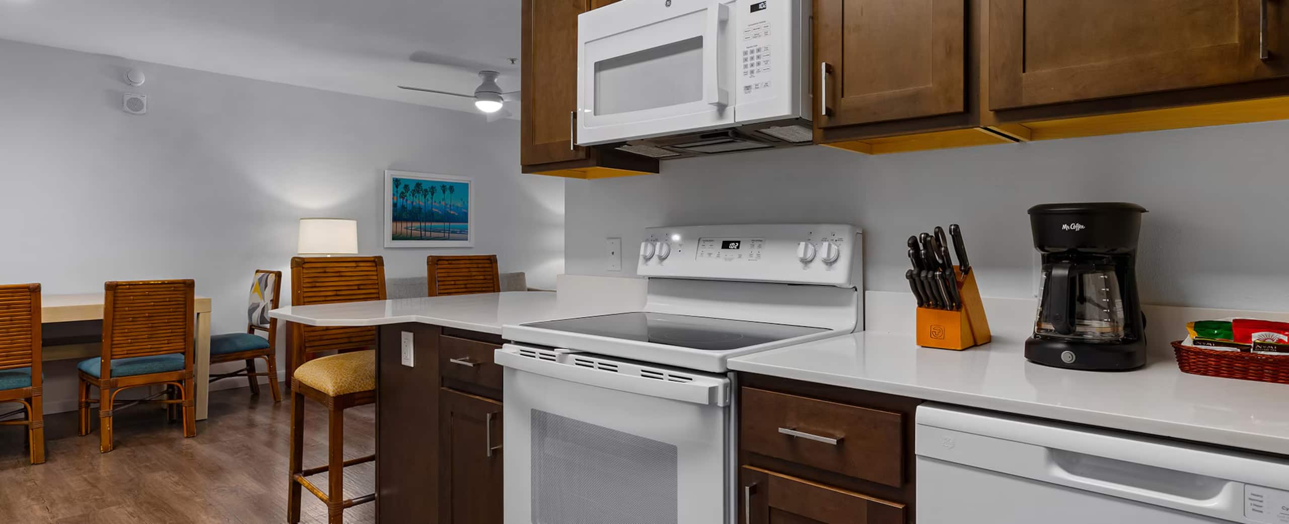 Maui 2 bedroom with washer/dryer! - Image 4
