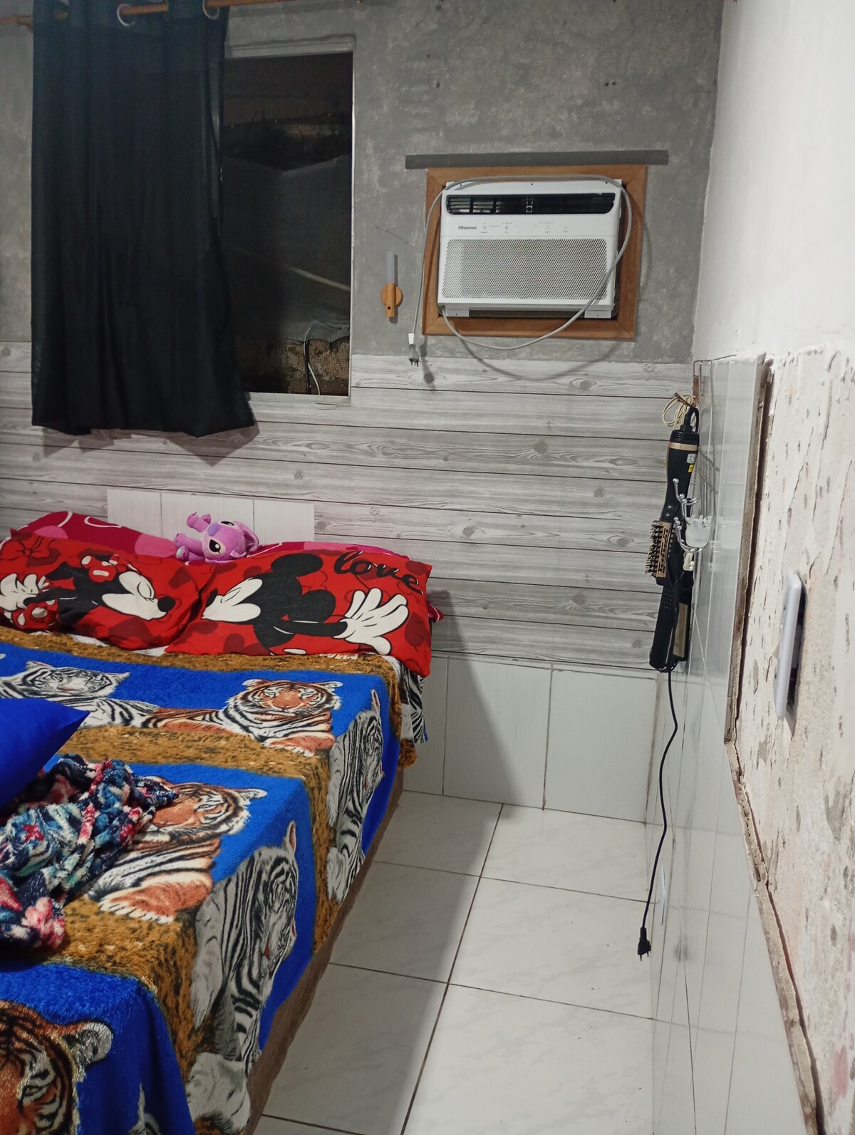 Top Airbnb: House next to the street- Upper part Rocinha- on the 7th- stairs in Rocinha