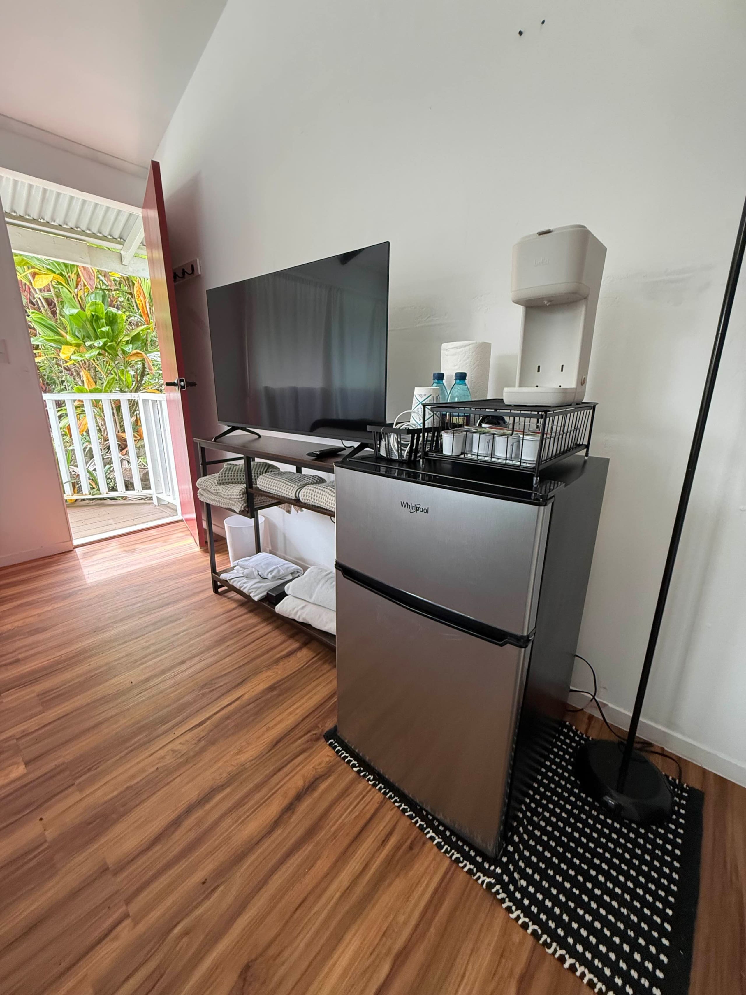 Home in Hilo · ★5.0 · 1 bedroom · 1 bed · 1 private bath - Image 6