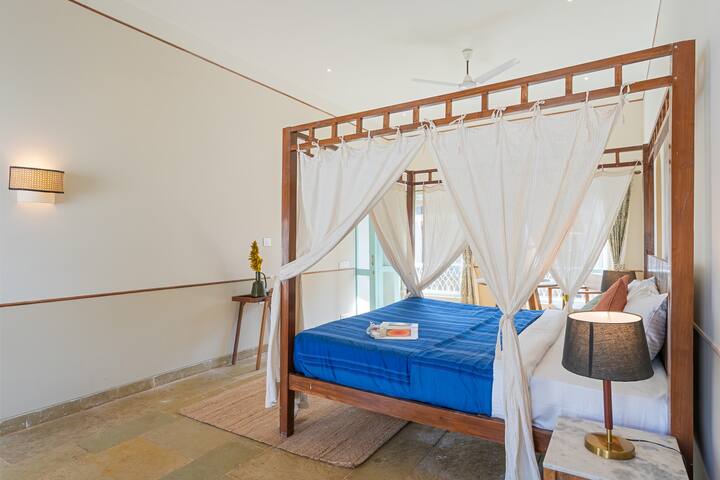 Bedroom 1 image 3