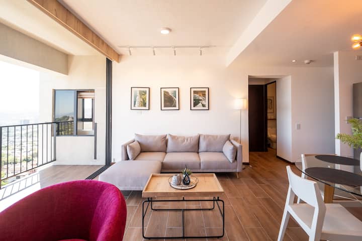 Penthouse Panorama Views @Escalon+wifi+pool+gym - San Salvador