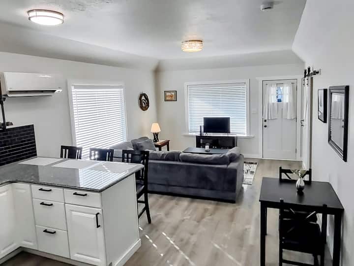 Olympic Retreat Craftsman Charmer - Port Angeles, WA