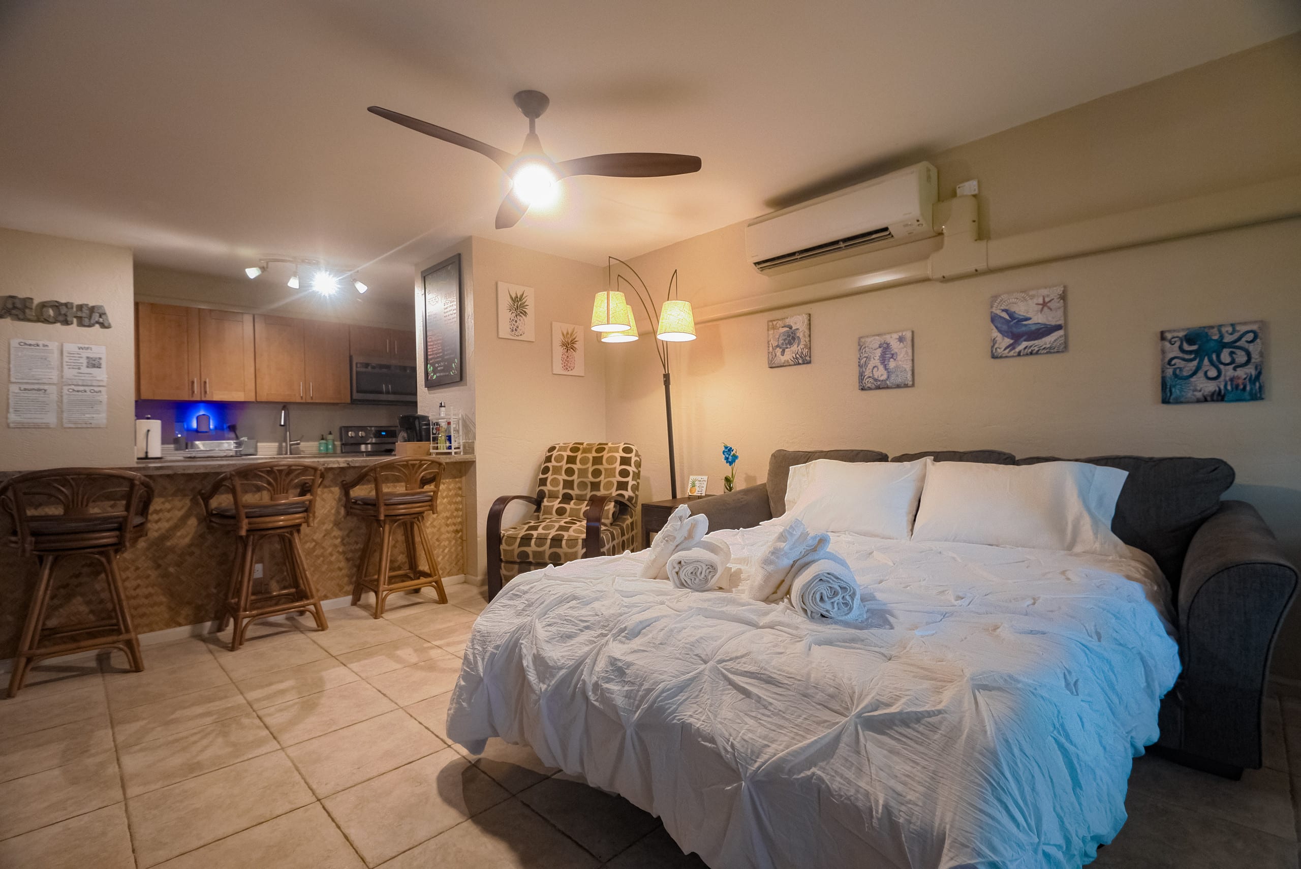 Condo in Kailua-Kona · ★4.95 · 1 bedroom · 2 beds · 1 bath - Image 10