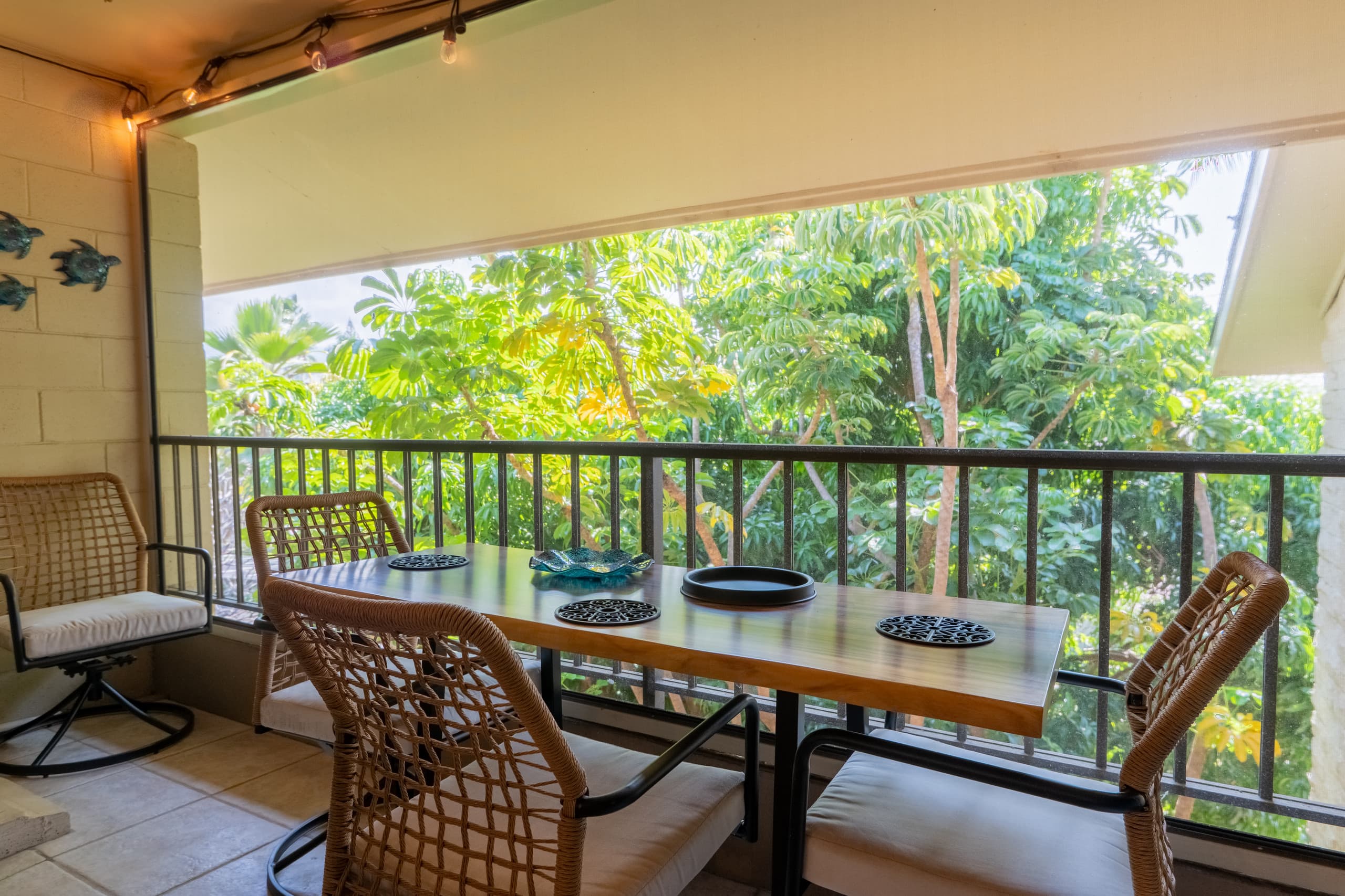 Condo in Kailua-Kona · ★4.95 · 1 bedroom · 2 beds · 1 bath - Image 6